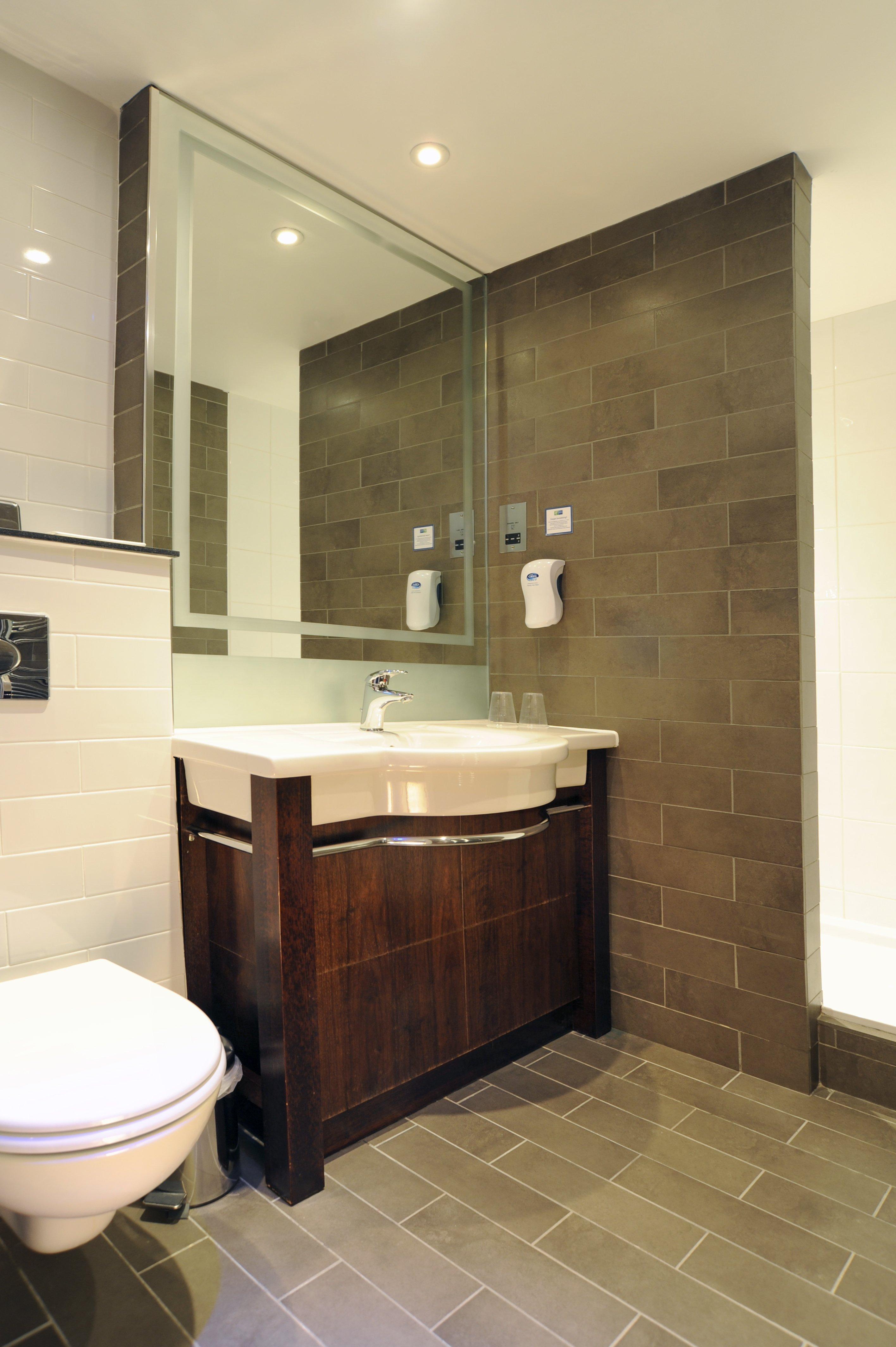Holiday Inn Express Crewe, An Ihg Hotel מראה חיצוני תמונה