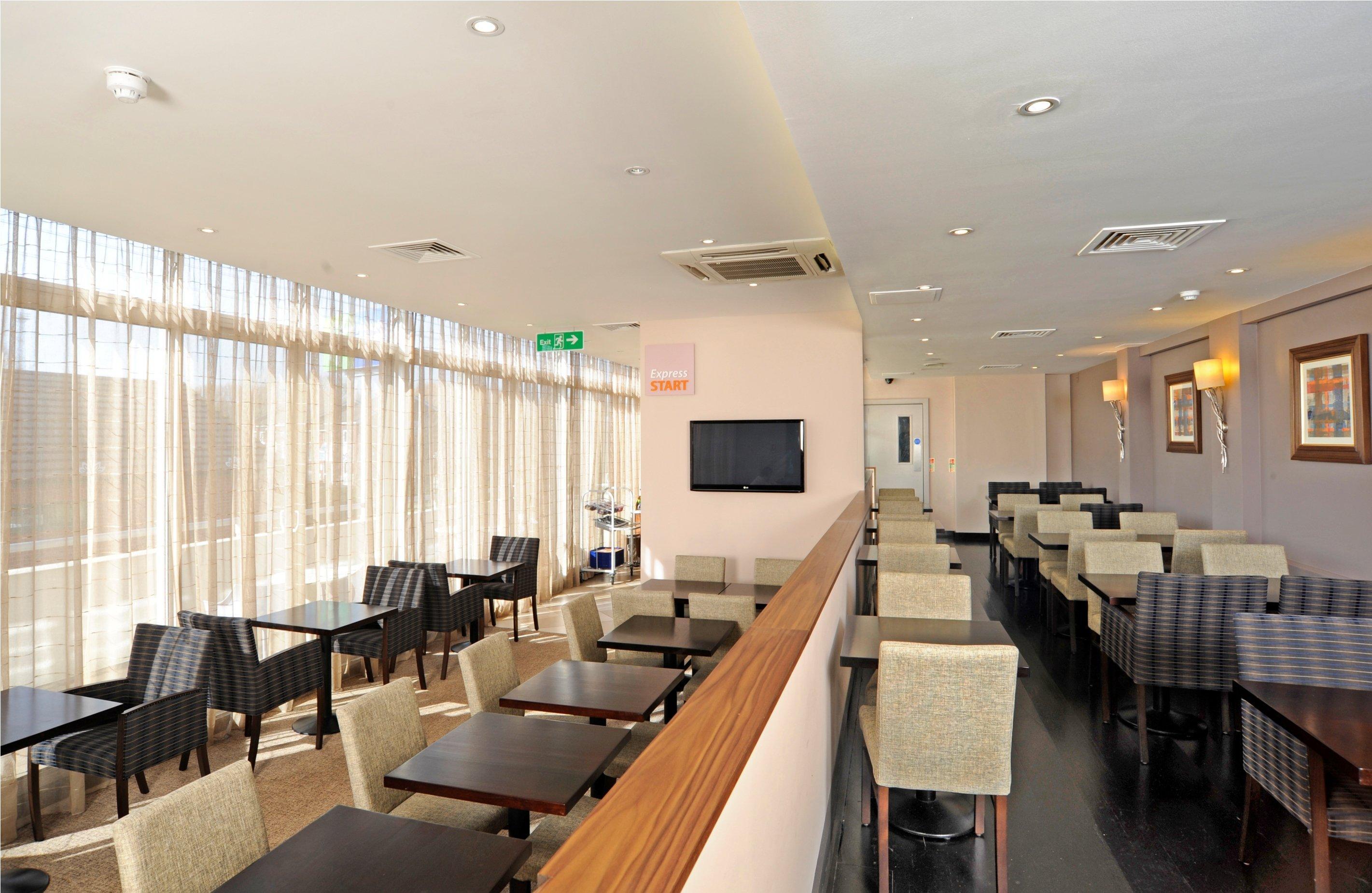Holiday Inn Express Crewe, An Ihg Hotel מראה חיצוני תמונה