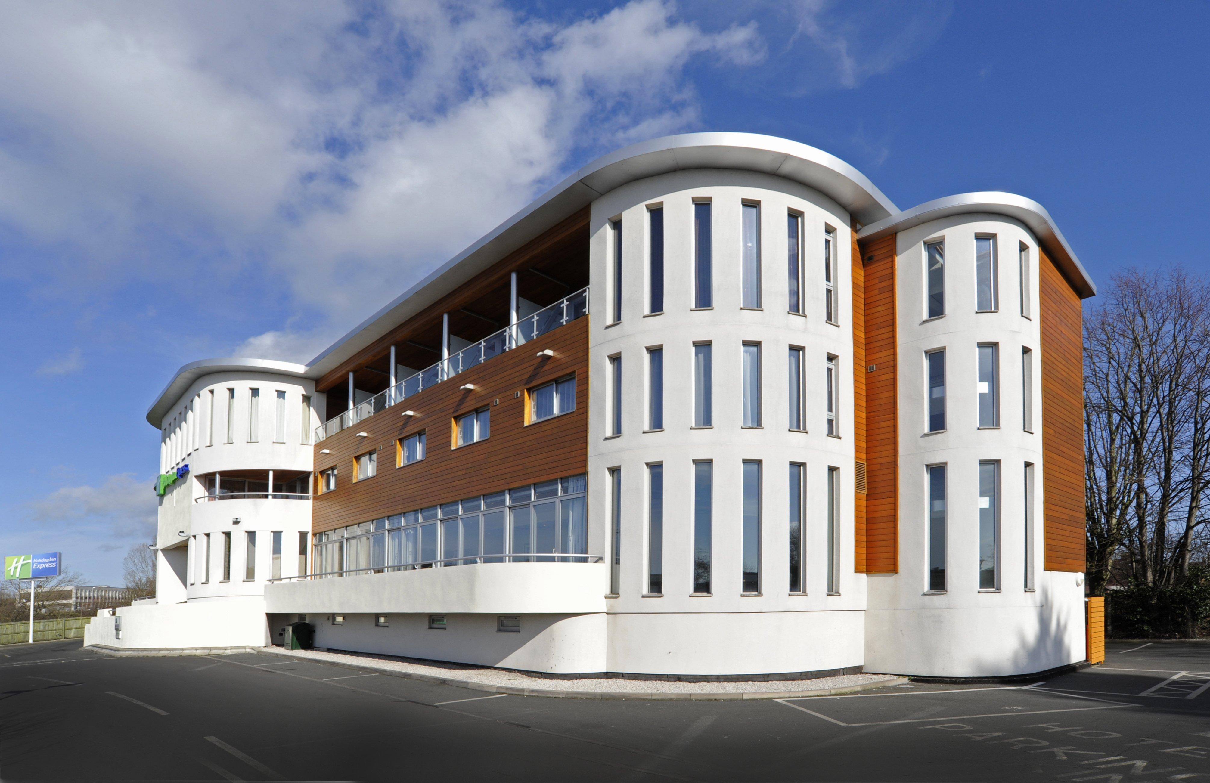 Holiday Inn Express Crewe, An Ihg Hotel מראה חיצוני תמונה