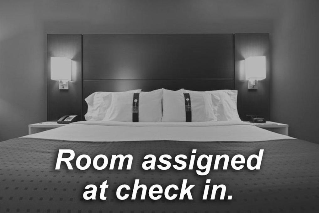 Holiday Inn Express Crewe, An Ihg Hotel מראה חיצוני תמונה